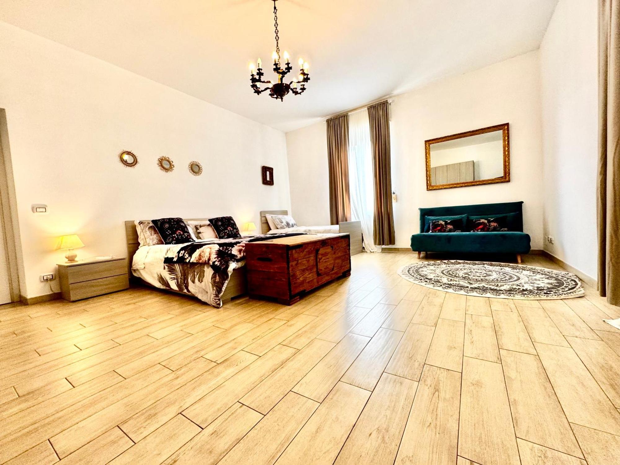 La Casa Di Sarah Aspetta Voi Apartment Naples Luaran gambar