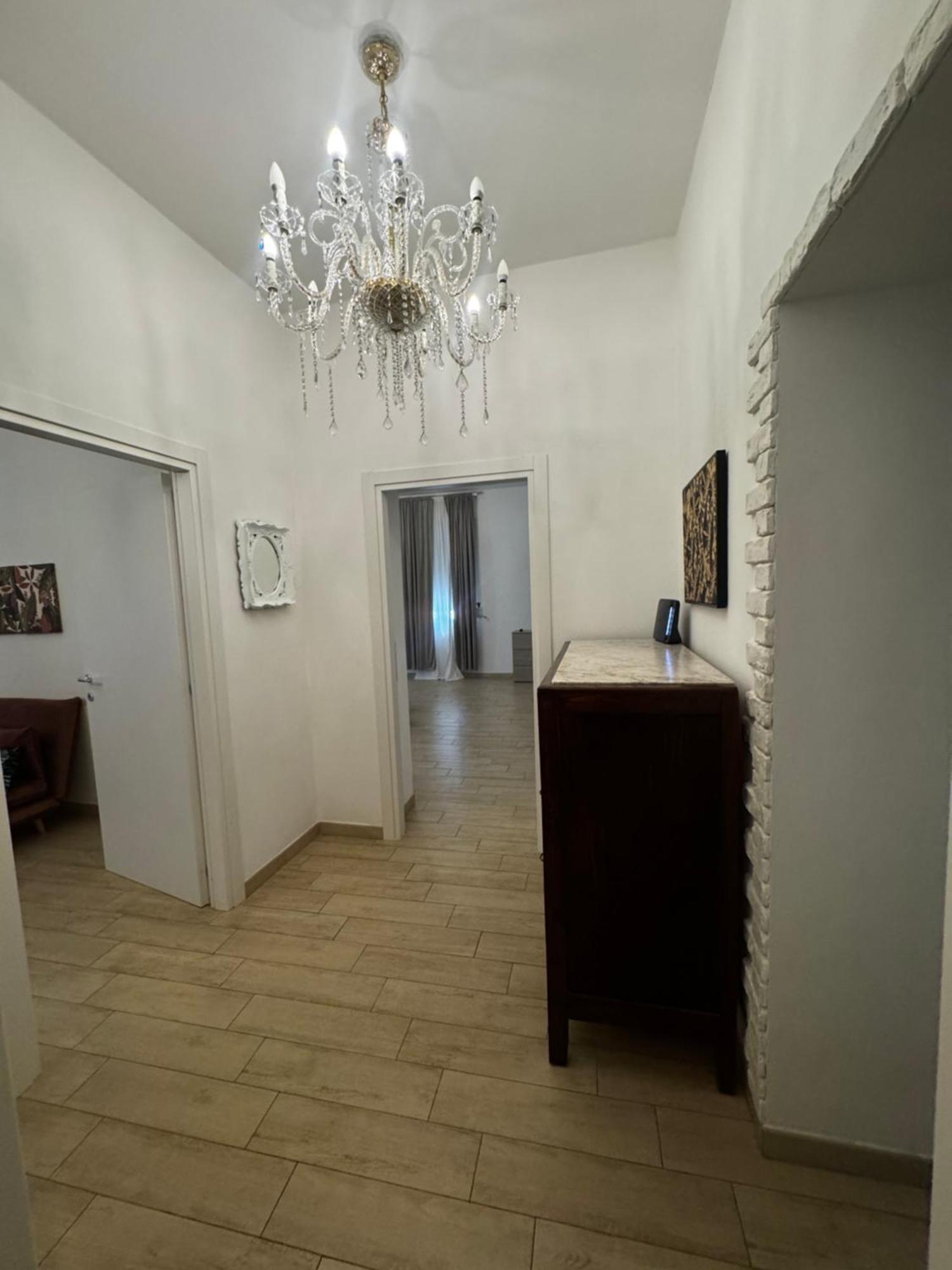 La Casa Di Sarah Aspetta Voi Apartment Naples Luaran gambar