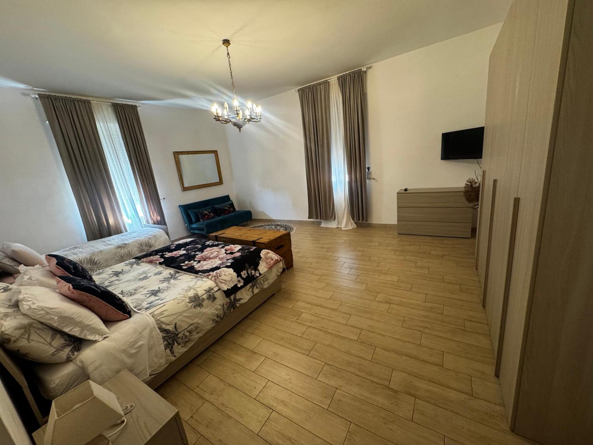 La Casa Di Sarah Aspetta Voi Apartment Naples Luaran gambar